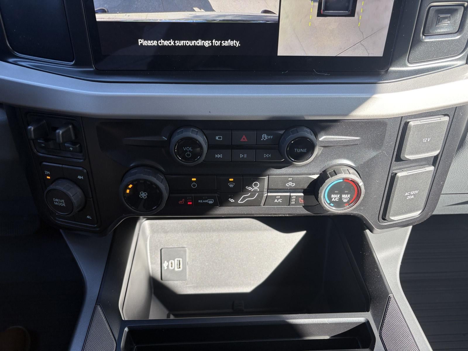 2026 Ford Super Duty F-350 SRW F-350® XLT