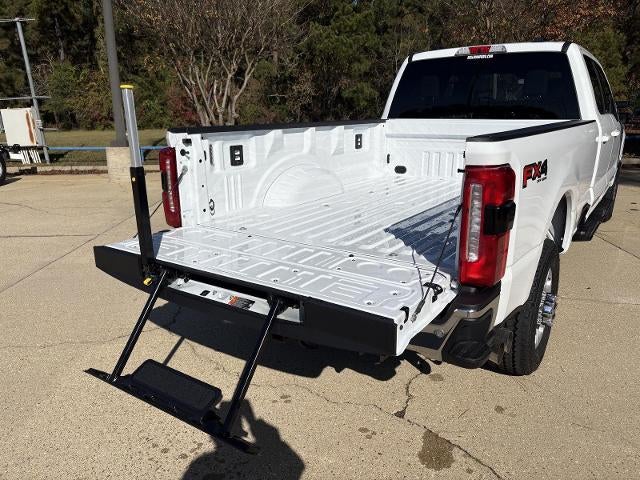 2026 Ford Super Duty F-350 SRW F-350® XLT