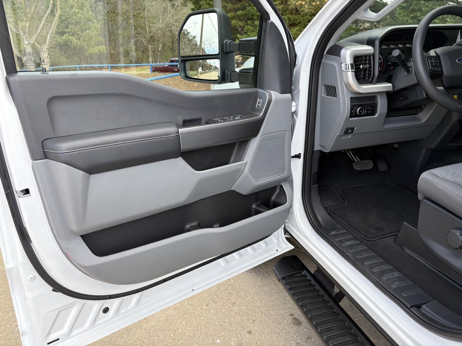 2026 Ford S-DTY F-350 DRW F-350® XL