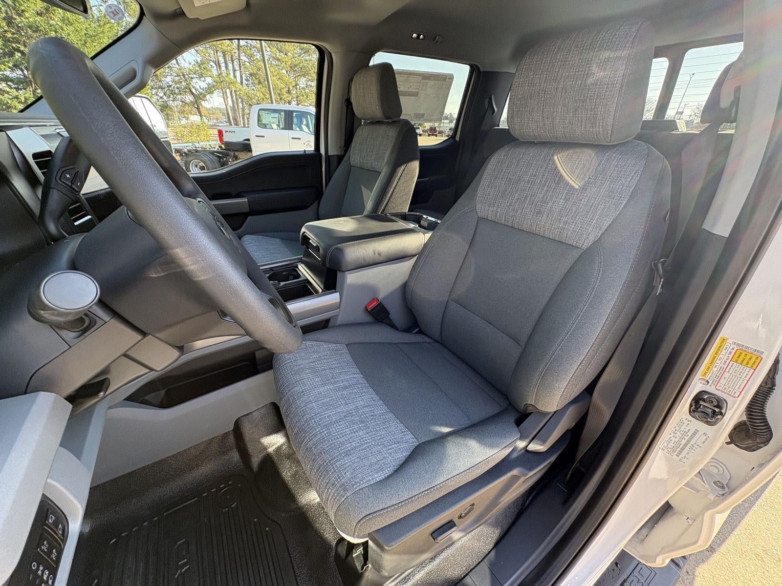 2026 Ford S-DTY F-350 DRW F-350® XLT