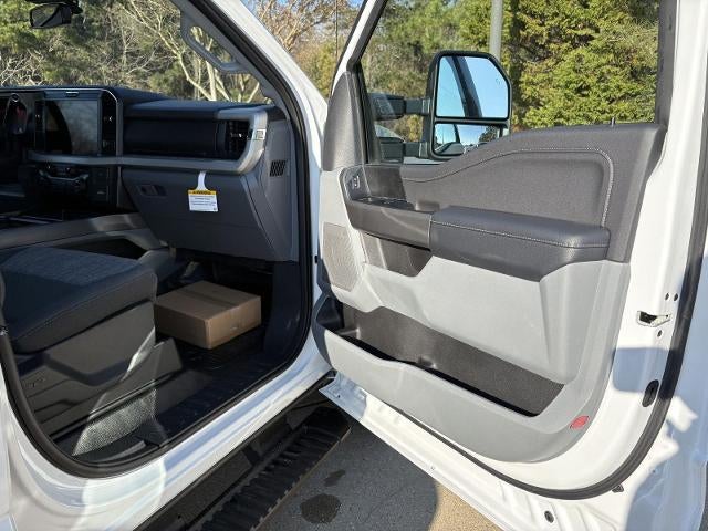 2026 Ford S-DTY F-350 DRW F-350® XLT