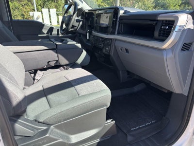 2026 Ford Super Duty F-350 DRW XLT