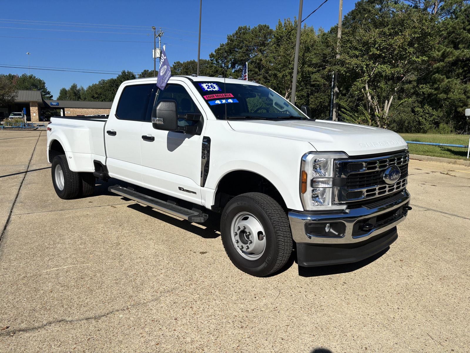 2026 Ford Super Duty F-350 DRW XLT