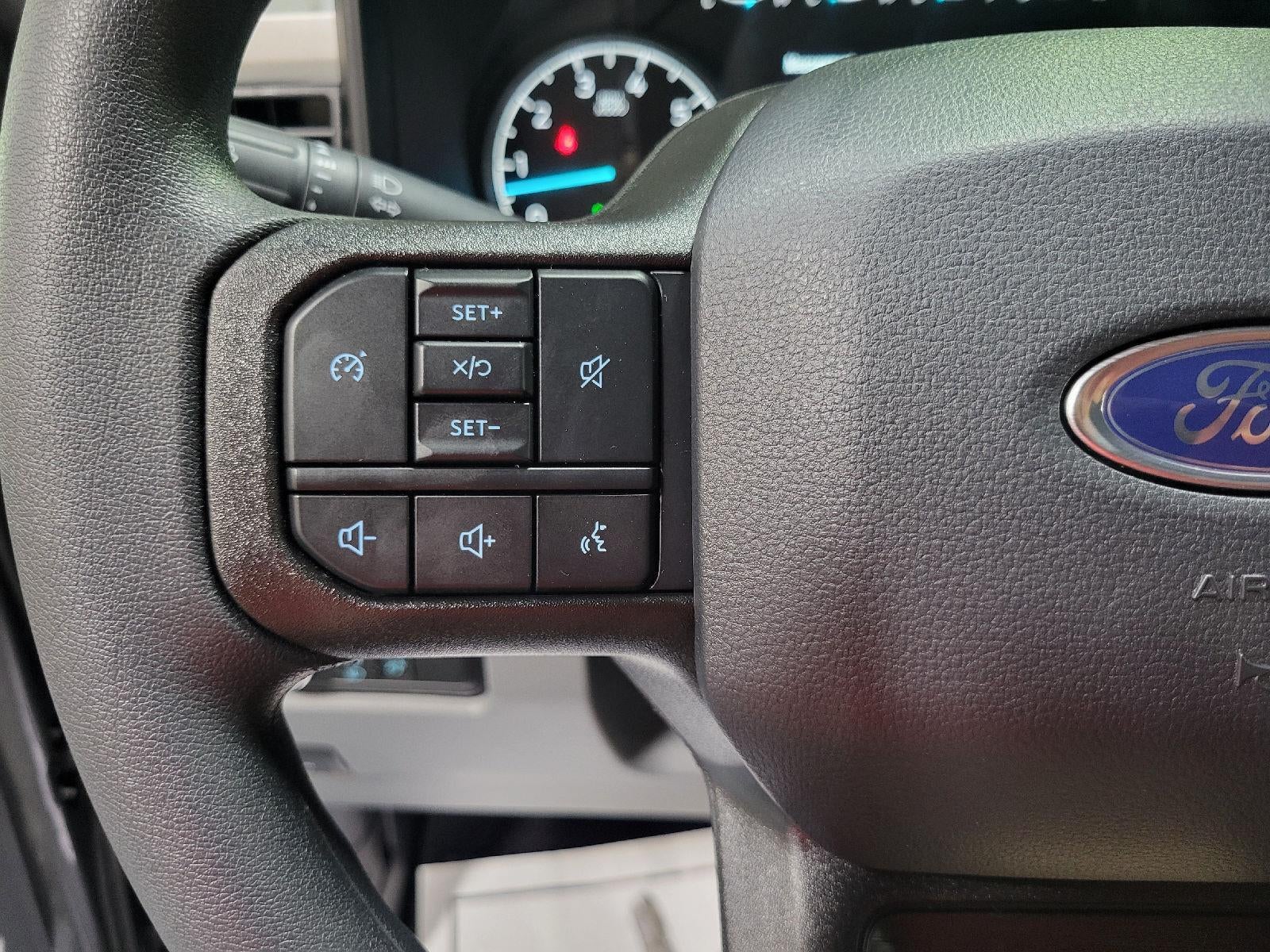 2025 Ford Super Duty F-350 SRW F-350® XL