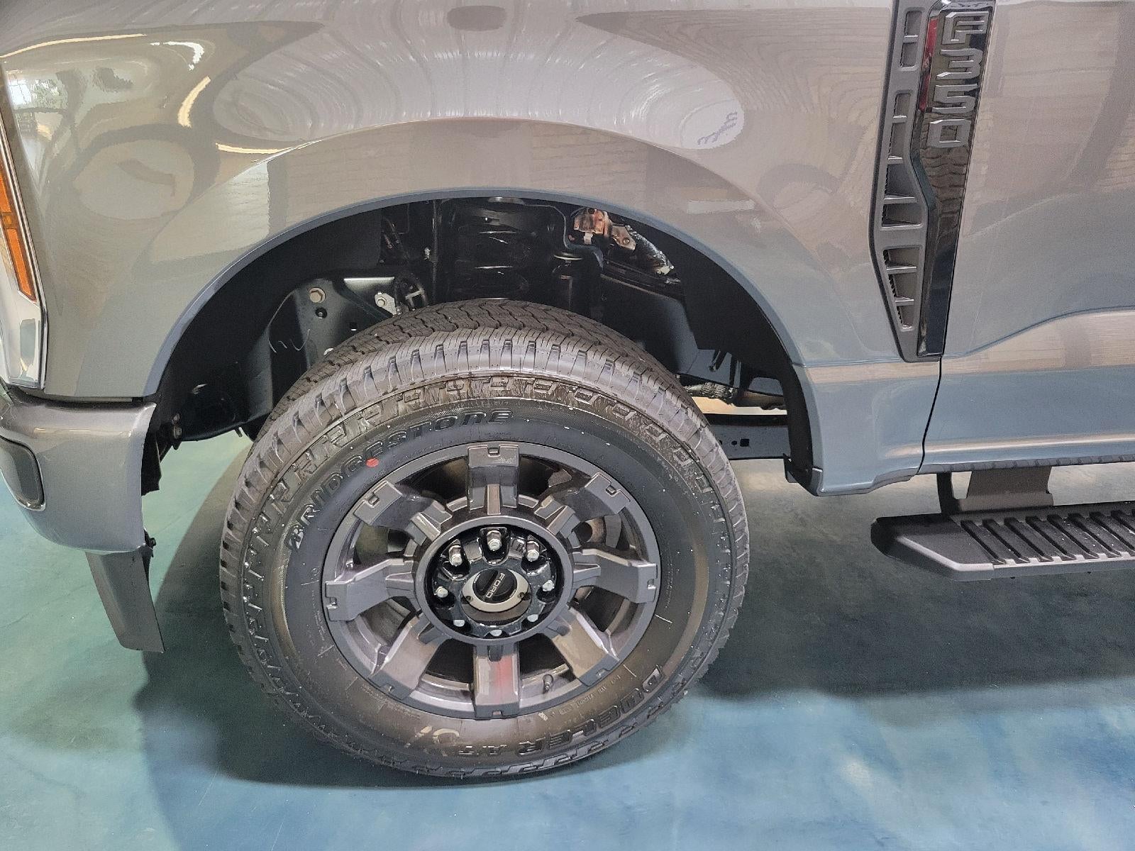 2025 Ford Super Duty F-350 SRW F-350® XL