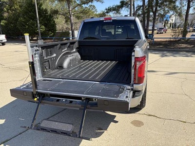 2025 Ford F-150 SERIES XLT