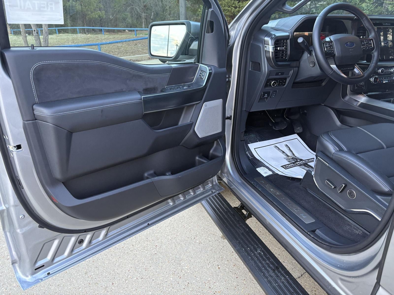 2026 Ford F-150 SERIES Platinum®