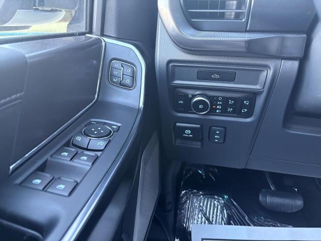 2026 Ford F-150 SERIES Platinum®