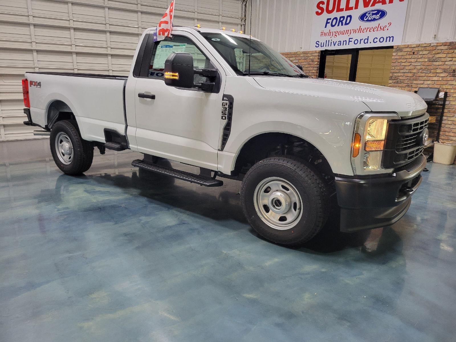 2025 Ford Super Duty F-350 SRW F-350® XL