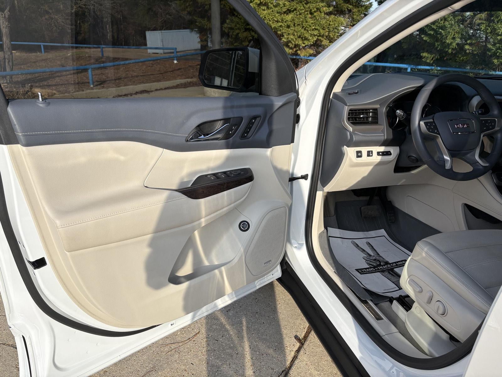 2022 GMC Acadia Denali