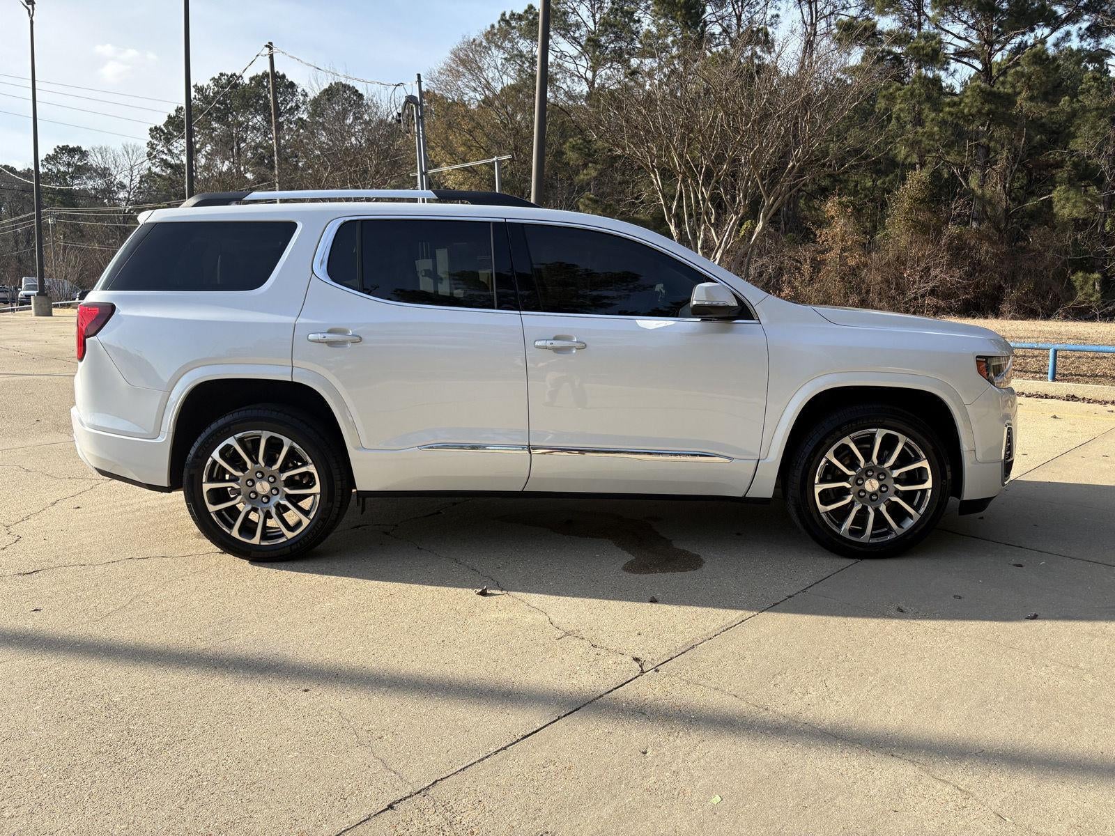2022 GMC Acadia Denali