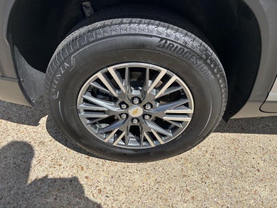 2025 Chevrolet Traverse AWD LT