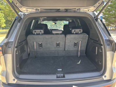 2025 Chevrolet Traverse AWD LT
