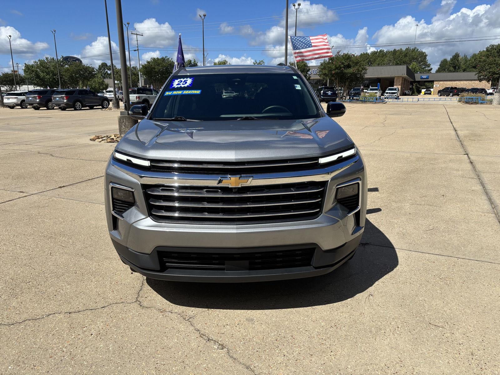 2025 Chevrolet Traverse AWD LT