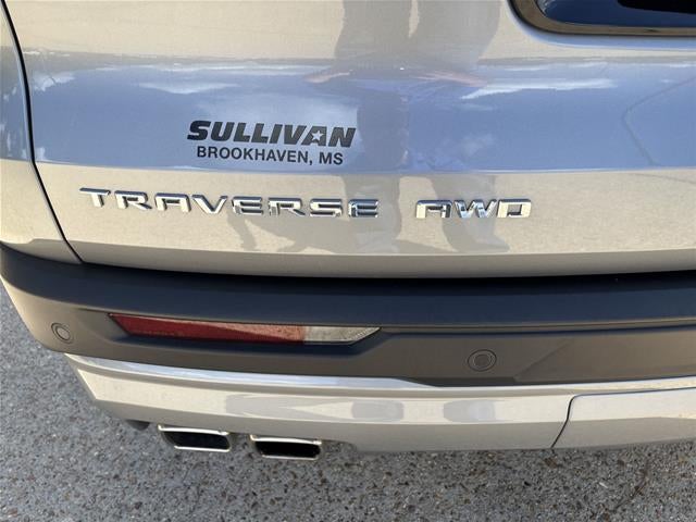2025 Chevrolet Traverse AWD LT