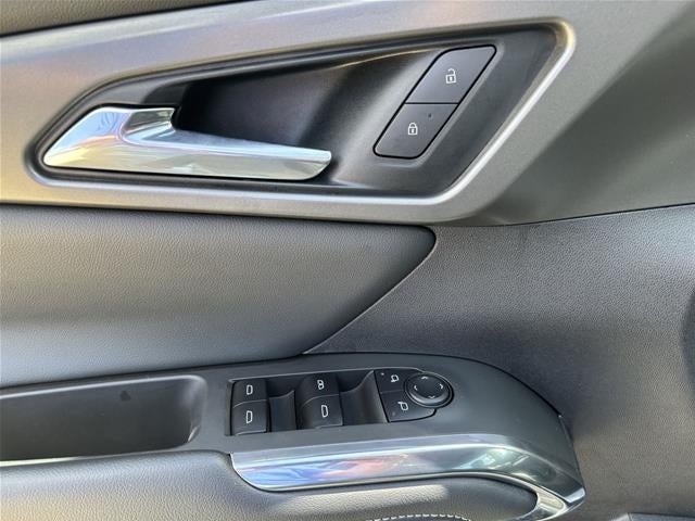 2025 Chevrolet Traverse AWD LT