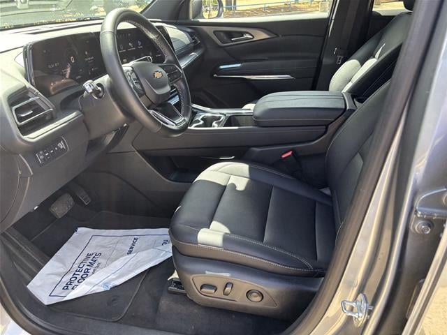 2025 Chevrolet Traverse AWD LT