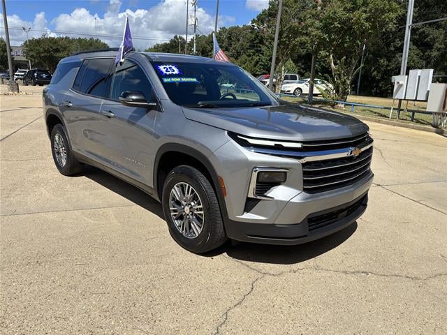 2025 Chevrolet Traverse AWD LT
