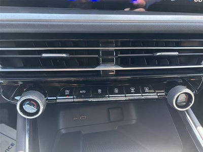 2025 Chevrolet Traverse AWD LT