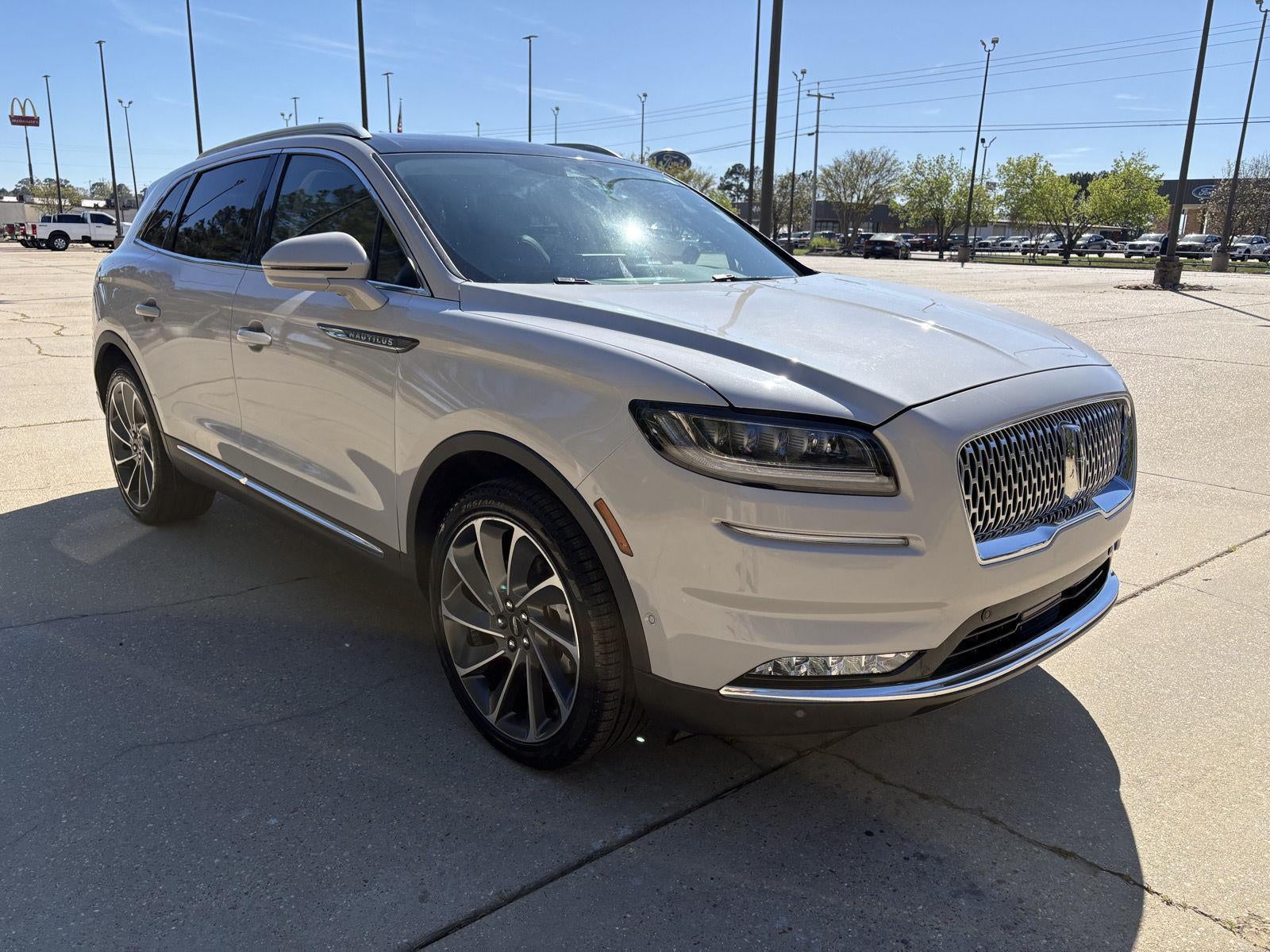 2022 Lincoln Nautilus Reserve