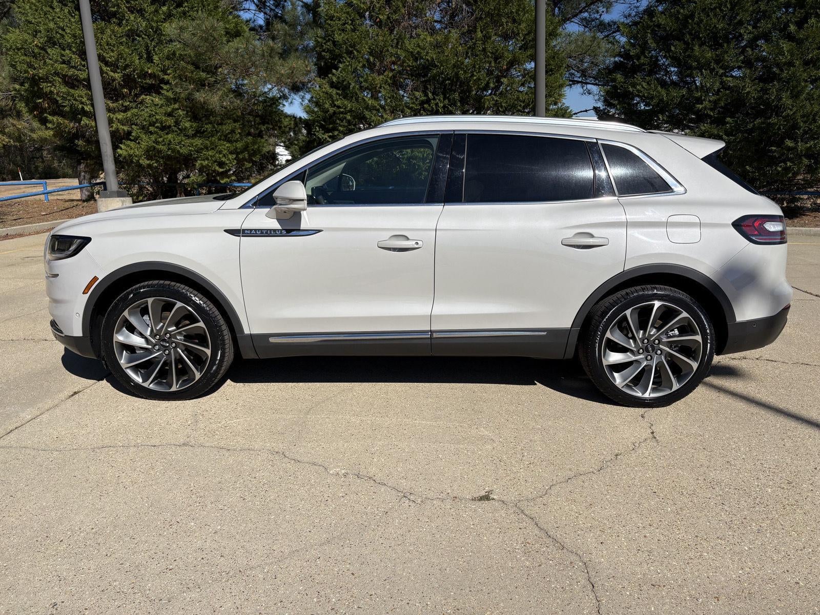 2022 Lincoln Nautilus Reserve