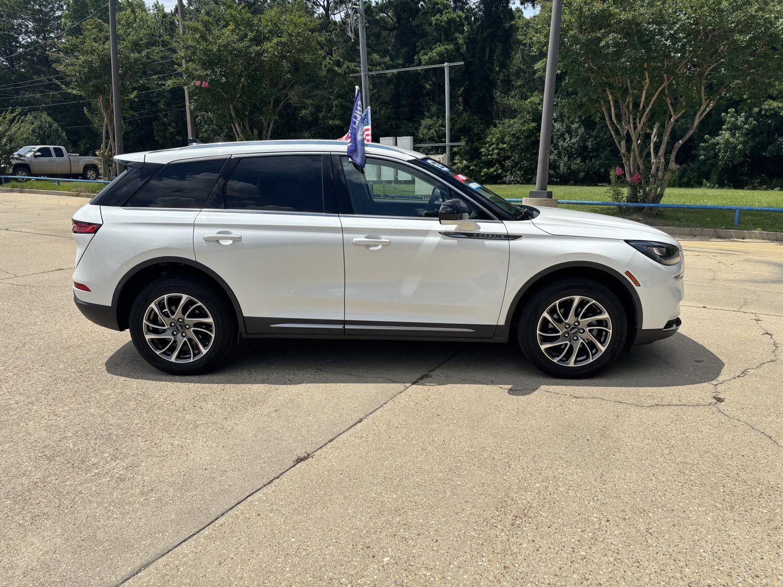 2022 Lincoln Corsair Standard