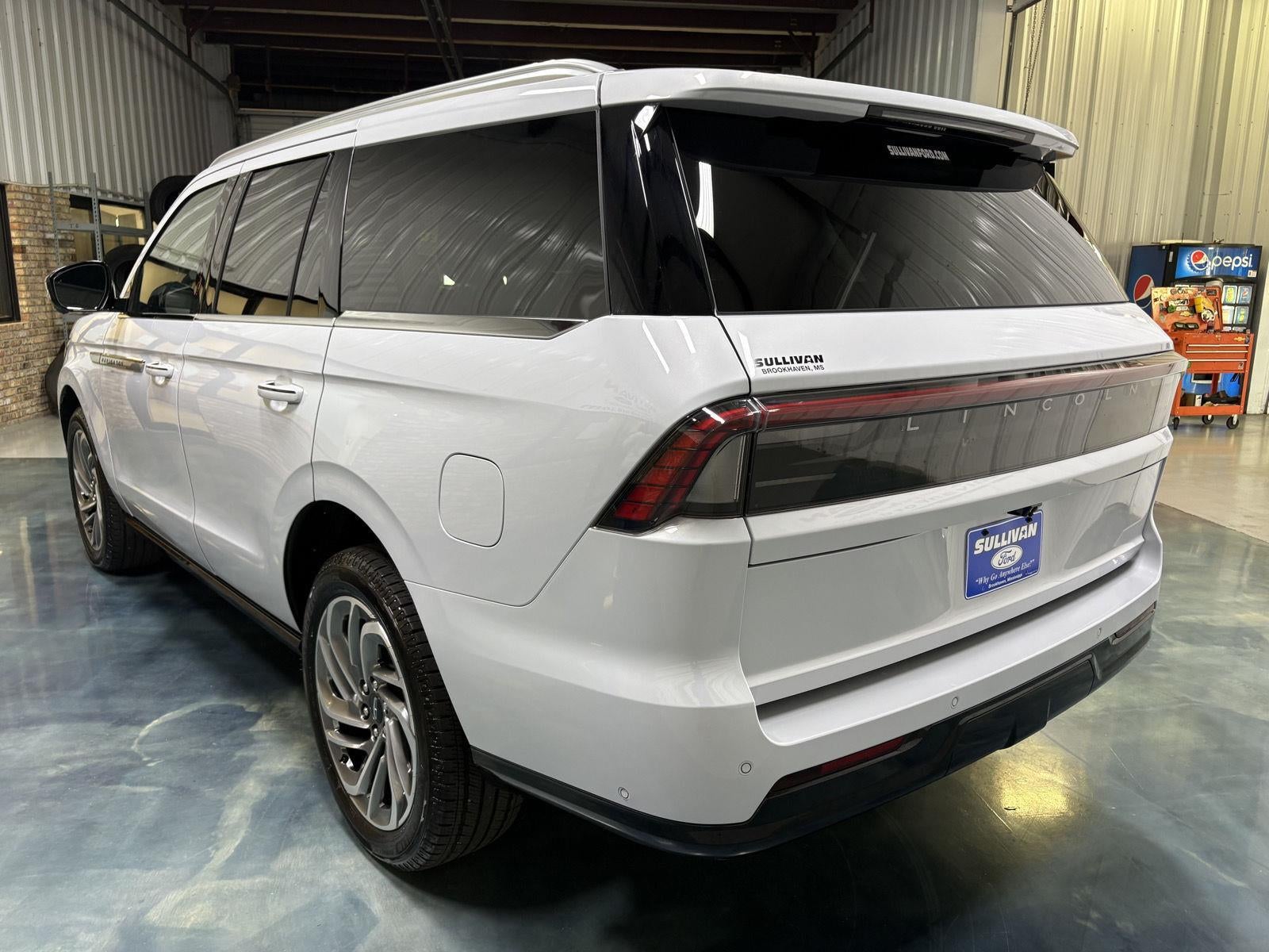 2025 Lincoln Navigator Reserve