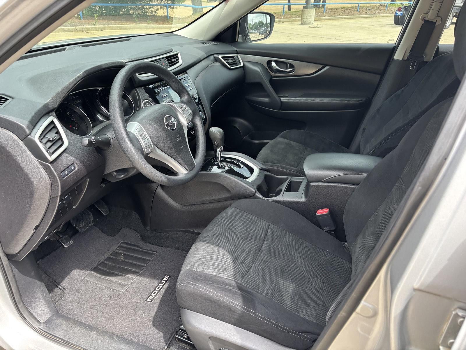 2015 Nissan Rogue SV