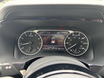 2022 Nissan Pathfinder SL