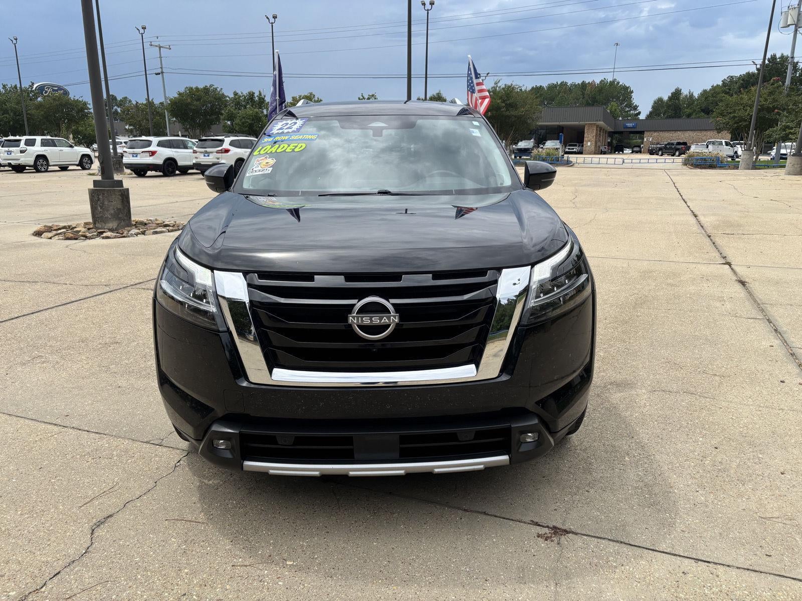 2022 Nissan Pathfinder SL
