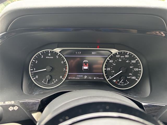 2022 Nissan Pathfinder SL