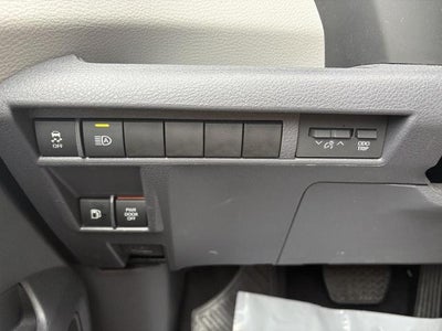 2023 Toyota Sienna LE