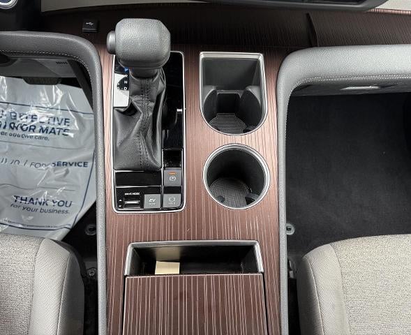 2023 Toyota Sienna LE