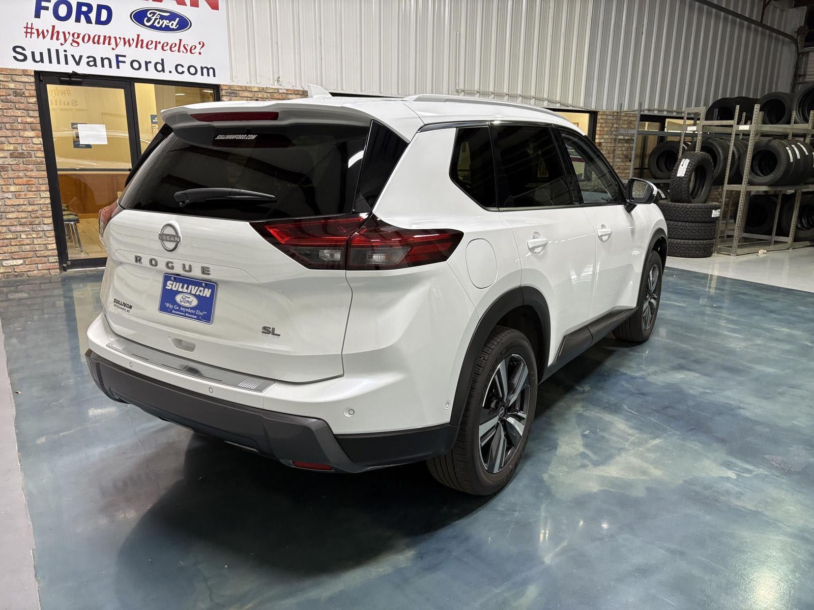 2025 Nissan Rogue SL